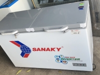 Tủ đông cũ Sanaky Inverter 305 lít VH4099A4K,