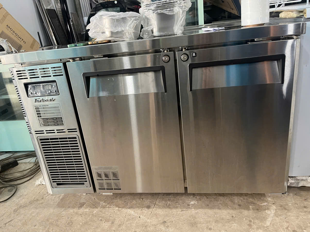 Bàn đông - mát 2 cánh inox Turbo Air KURF12-2 1m2