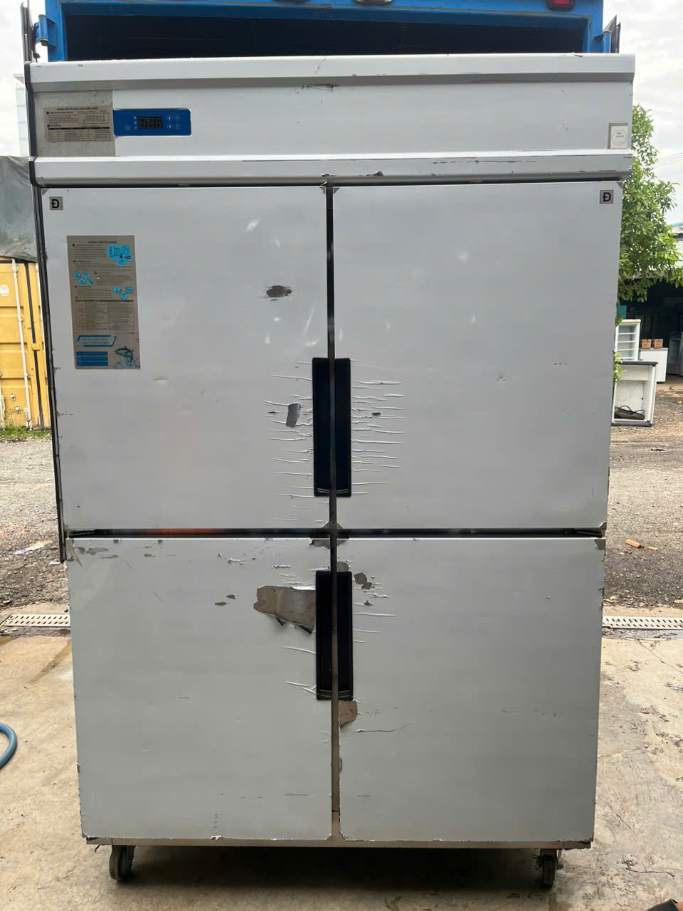 Tủ đông 4 cánh inox 1100L Đức Minh DDQ.4I1100