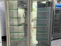 Tủ đông kính trưng bày IRAIP- 1200 lít,  mới 90%