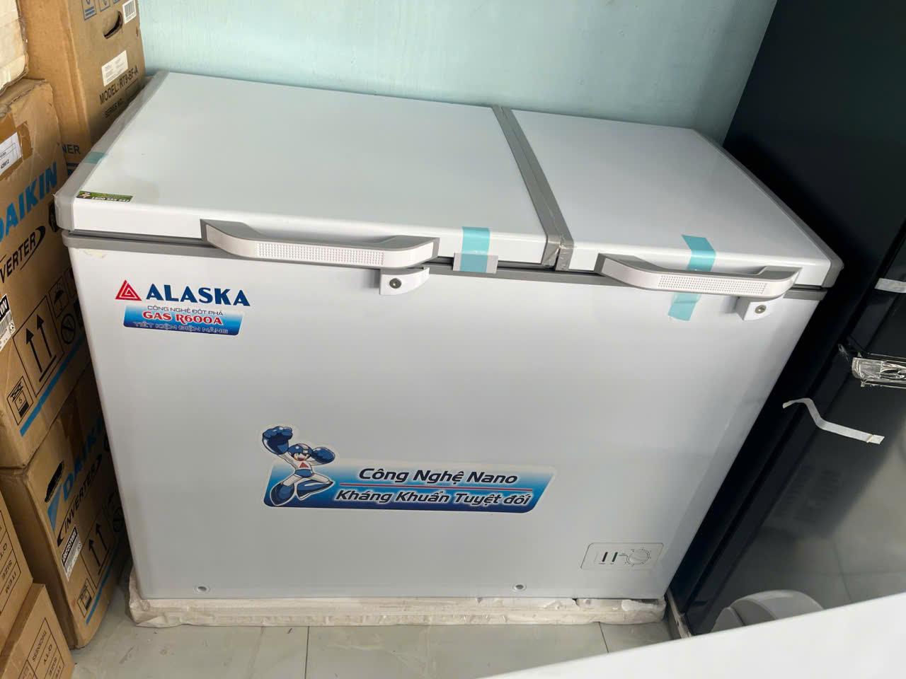  Tủ đông -mát Alaska BCD-3571/210 lít, mới 93%