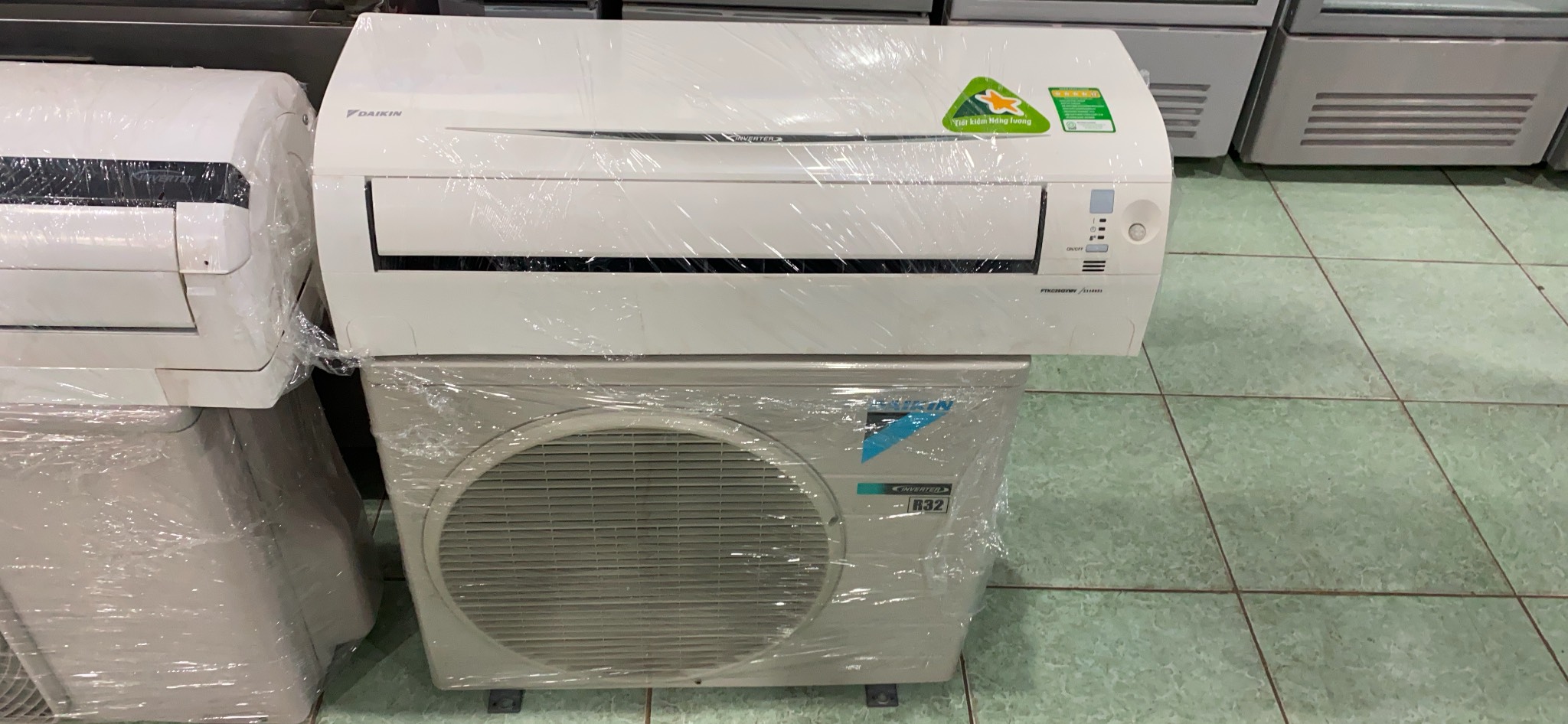 Máy lạnh cũ DAIKIN 1 hp inverter , mới 89%