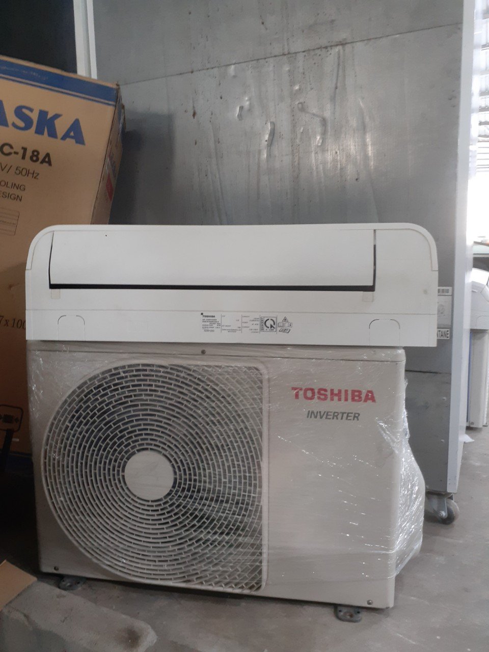 Máy Lạnh TOSHIBA 1,5 HP inverter 