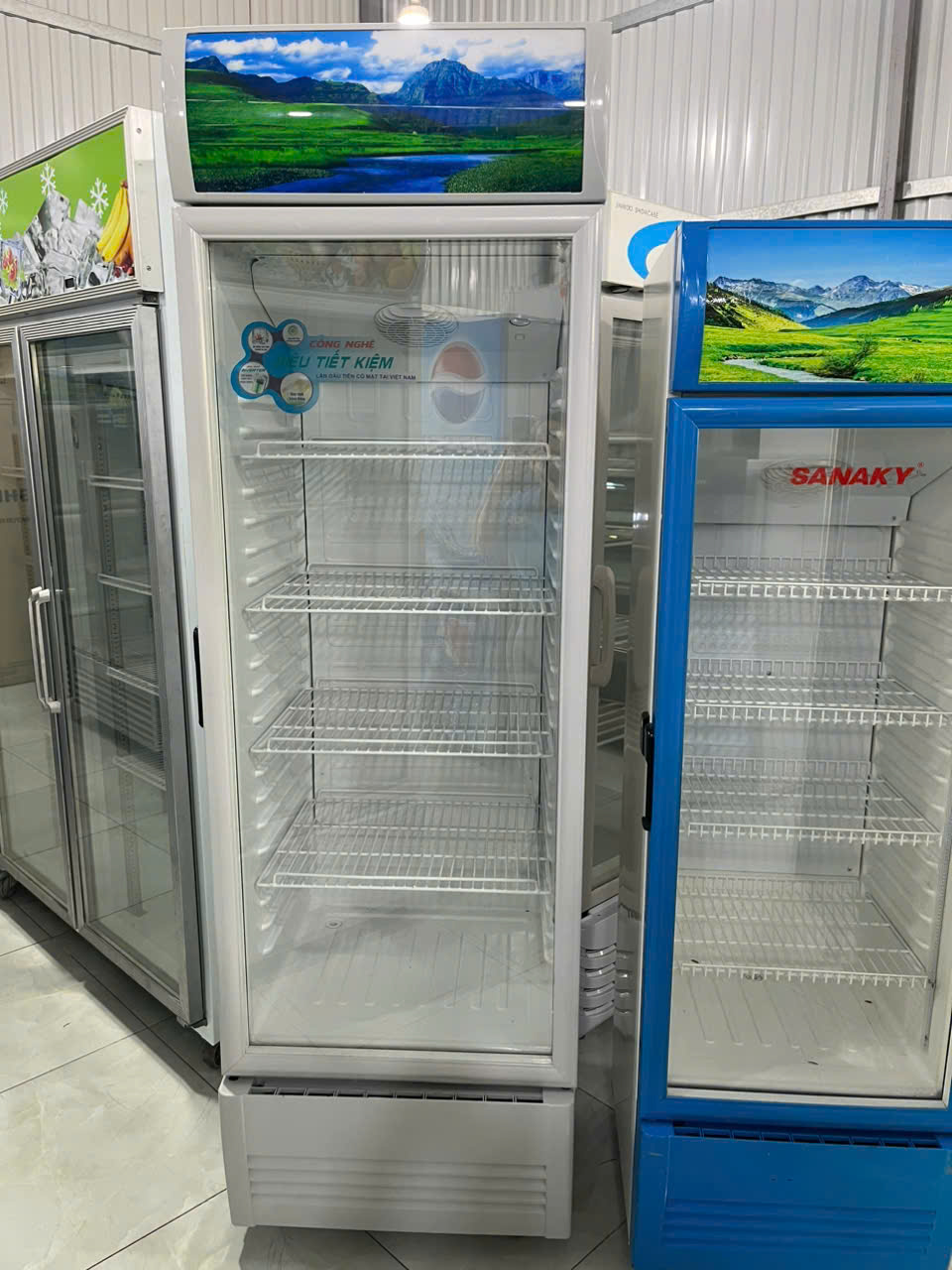 Tủ mát SANAKY VH 408K3L/ 400 lít, mới 88%
