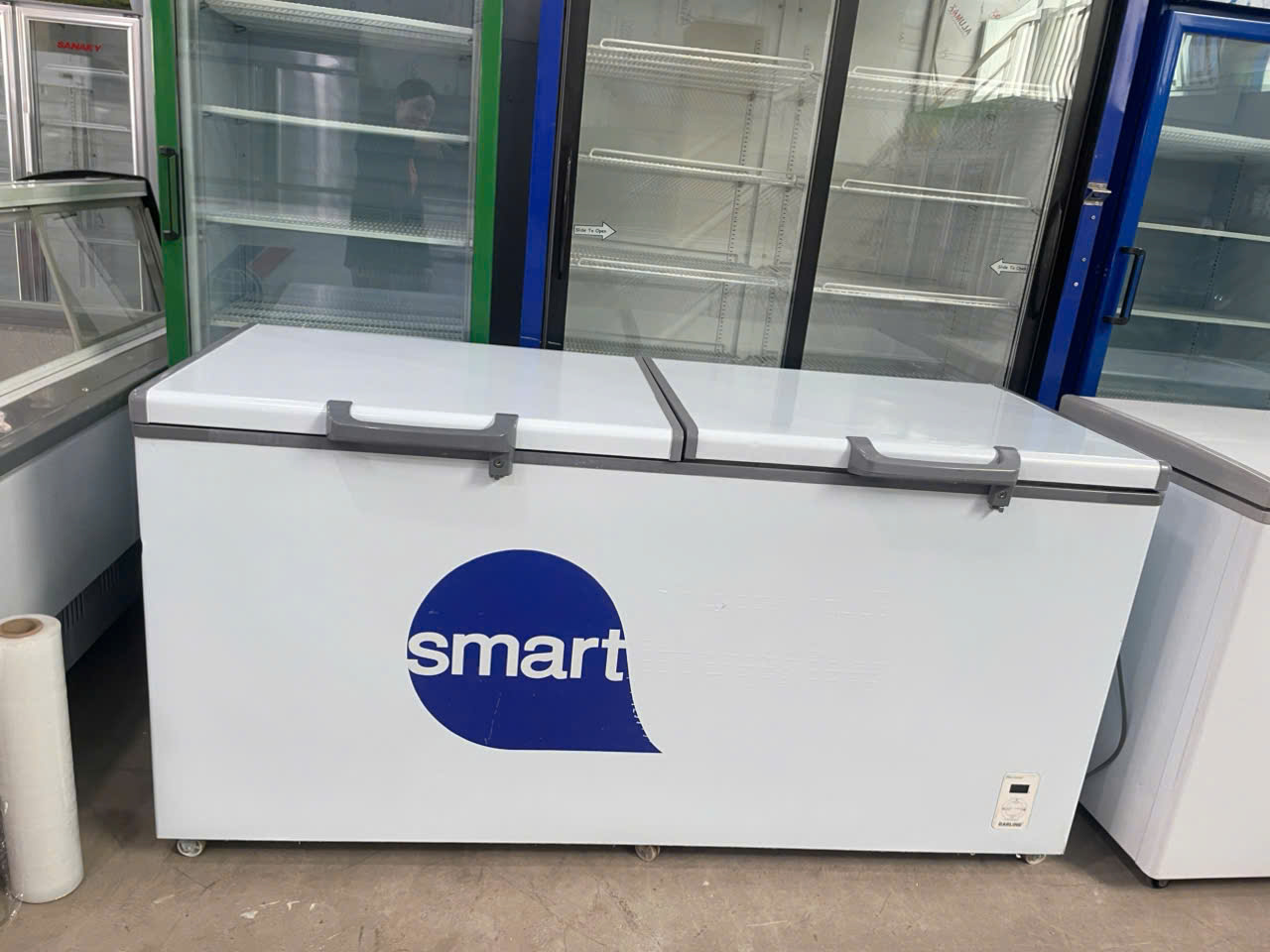 Tủ đông Darling inverter 870 lít,  mới 88%